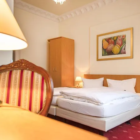 Markgraefler Hof Otel 2*