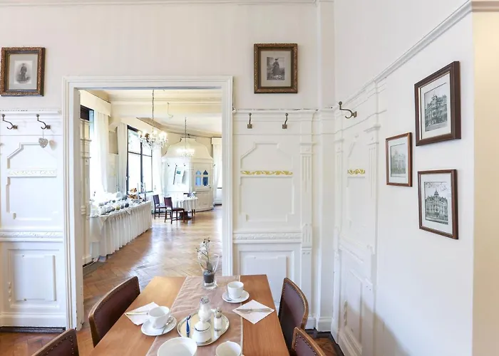 Markgräfler Hof Hotell 2*